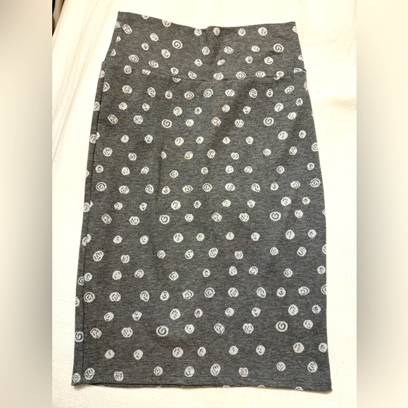 LuLaRoe Dresses & Skirts - LuLaRoe | Grey with Off-white Asymmetrical Polka Dots Cassie Skirt | XS